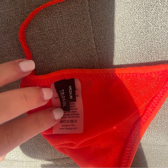 triangl red string bikini - Picture 5 of 5